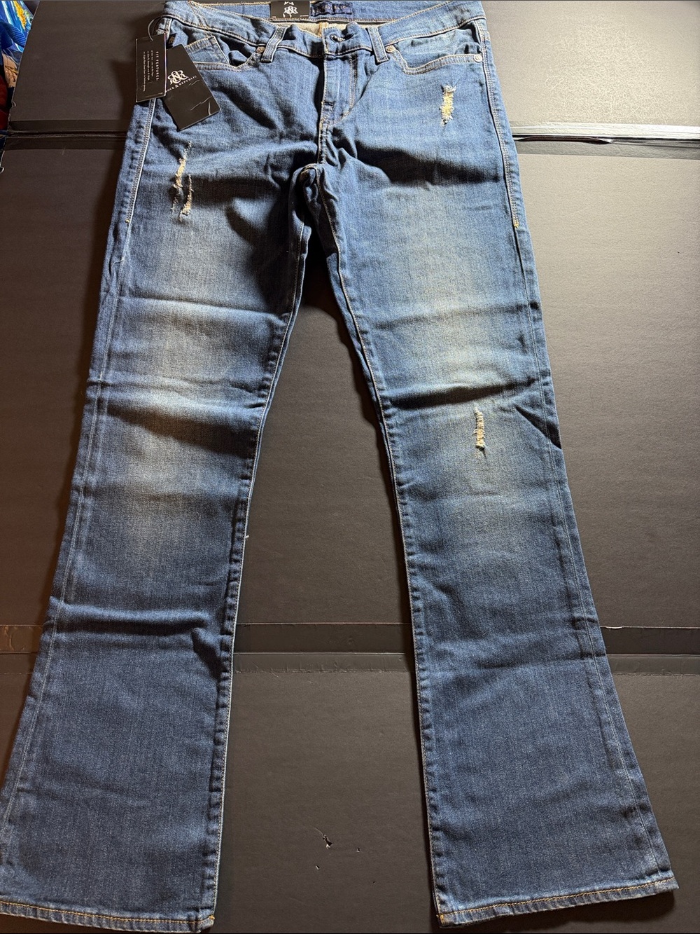 NWT Rock & Republic Moonstruck Bootcut Distressed Jeans Size 10